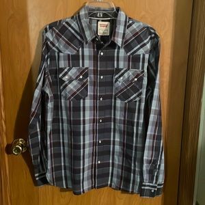 Levi’s long sleeve button down shirt